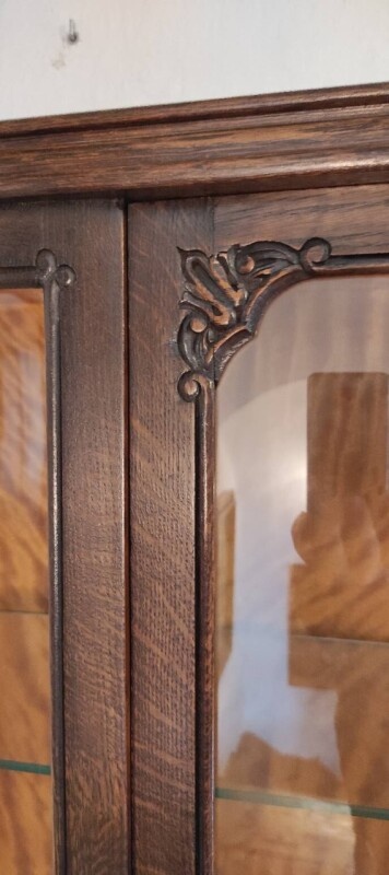 Starožitná vitrína - 6