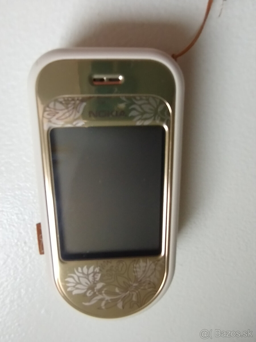 Predám telefón NOKIA - 6