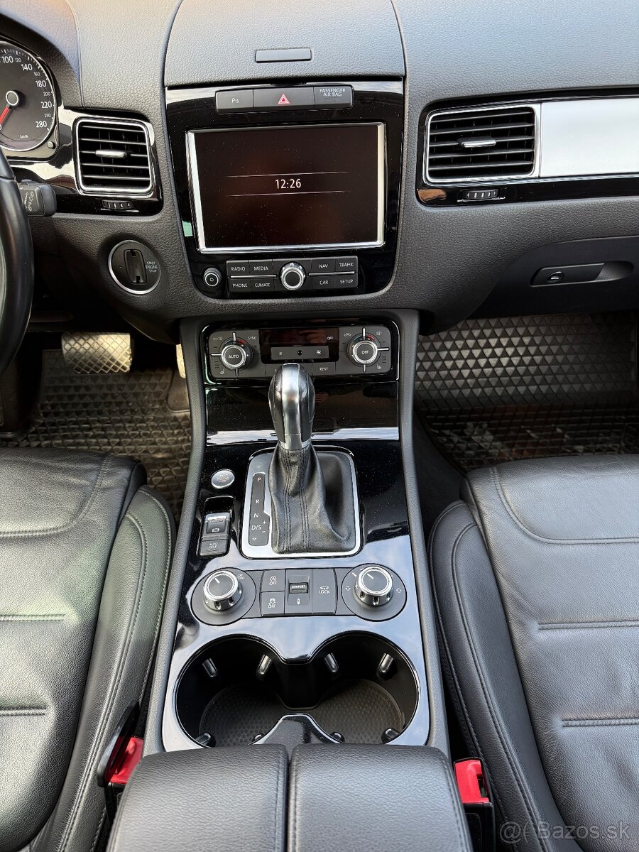 predám touareg 2 7p 180kw blumotion premium - 6