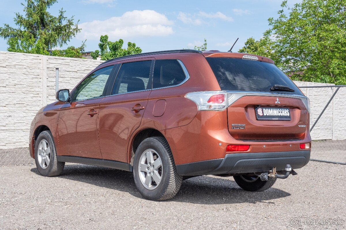 Mitsubishi Outlander 2.0 MIVEC 4x4 Automat - 6