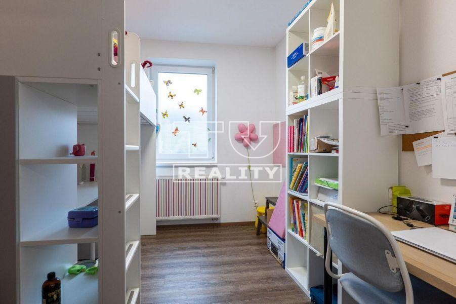 3 izbový priestranný byt s úžitkovou plochou 78 m2 po... - 6