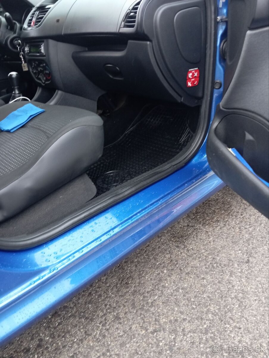 Peugeot 206+ 1.1 44kw - 6