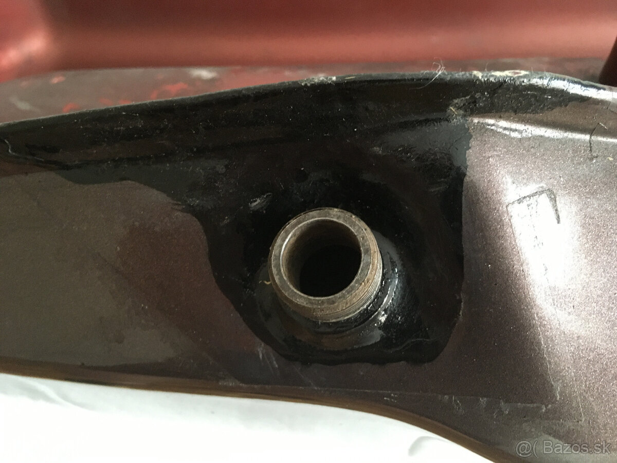 Palivová nádrž BMW R2V - 6