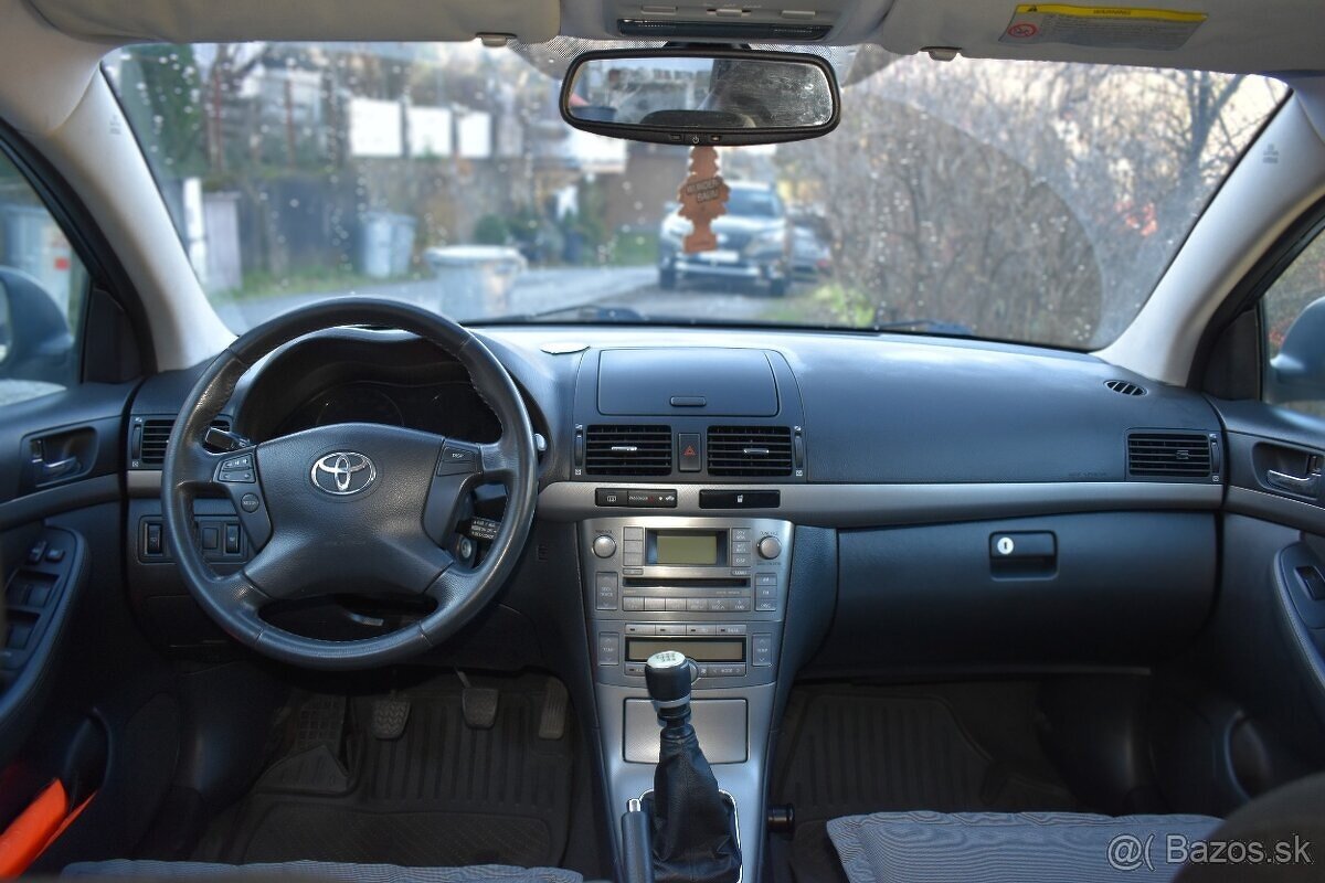 TOYOTA Avensis - 6