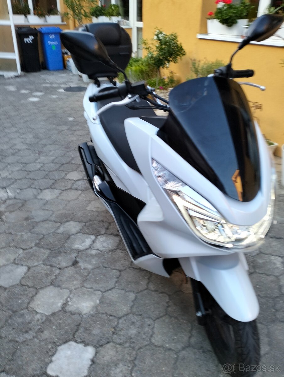 Predám HONDA PCX 125 - 6