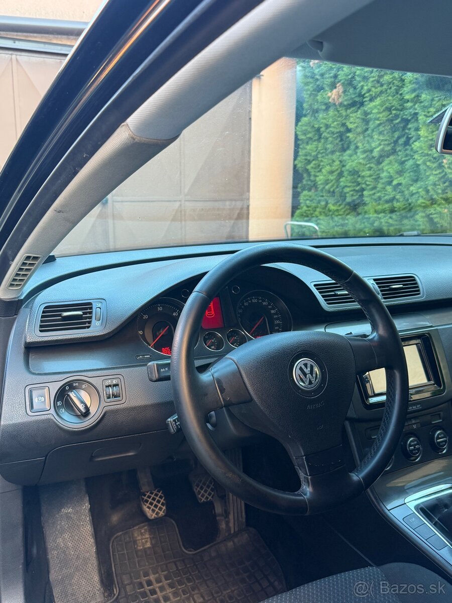 Volkswagen Passat - 6