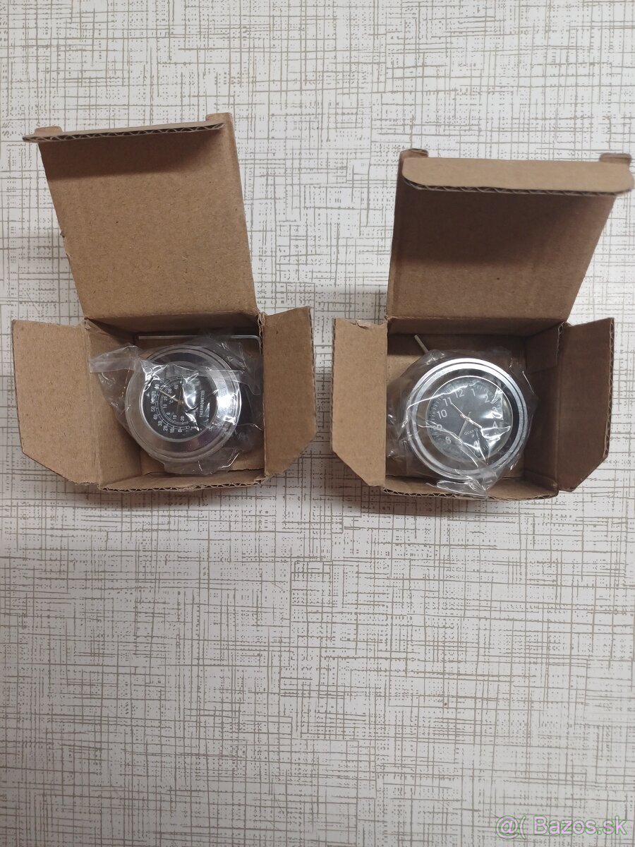 Hodiny a teplomer na riadidlá motorky. - 6