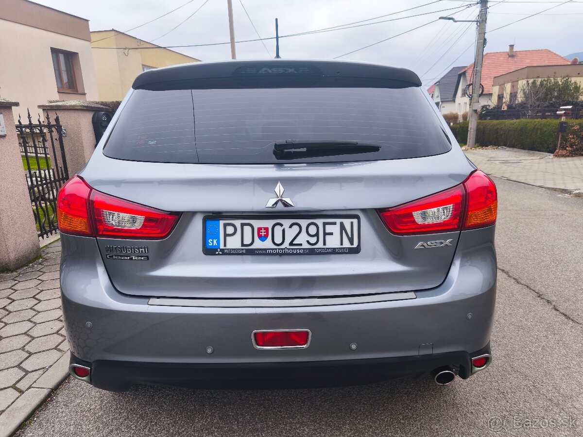 Mitsubishi ASX SLOVENSKÉ AUTO 1,6 MIVEC Benzín 86KW M5. 2016 - 6