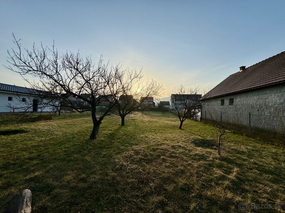 MAĎARSKO - GONC STAVEBNÝ POZEMOK 852 M2, IS NA HRANICI POZEM - 6