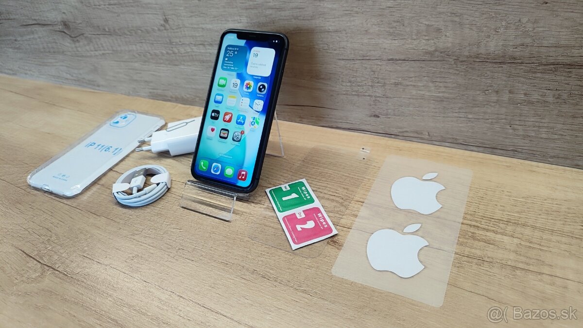 iPhone 11 black - záruka + nová nabíjačka - 6