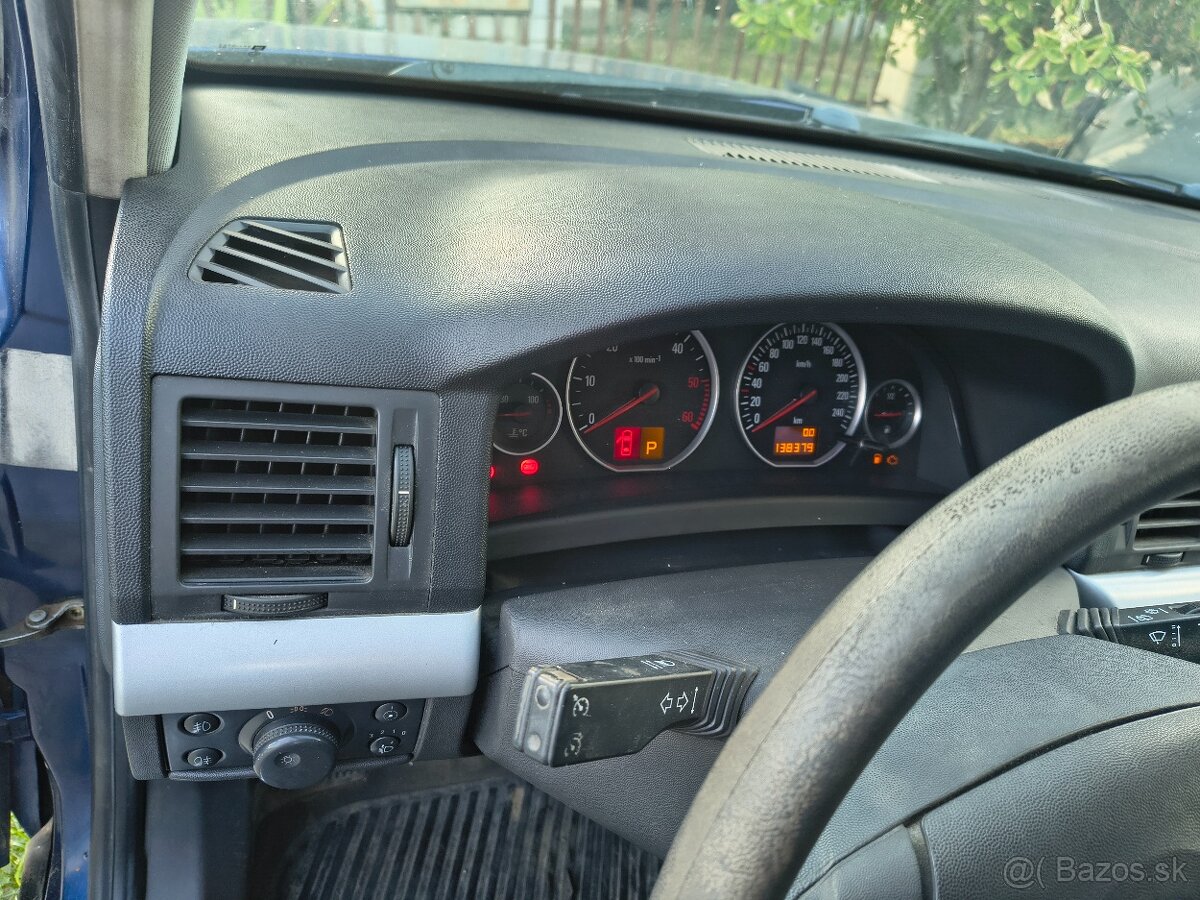 Predám Opel Vectra GTS 2.2dti - 6