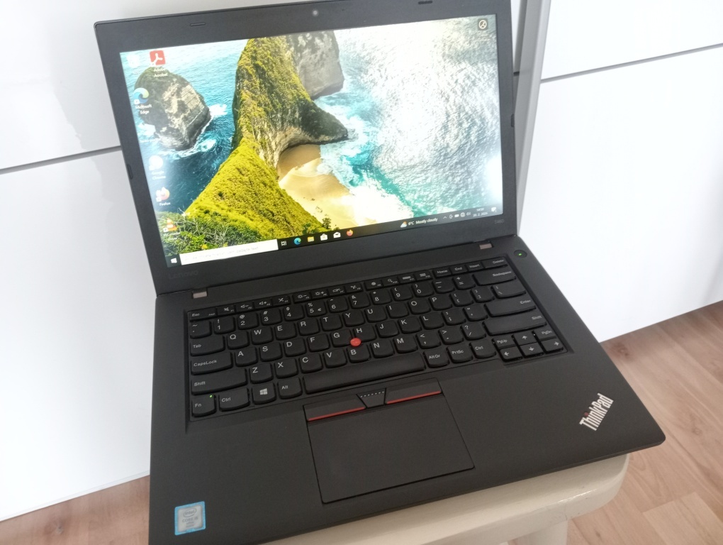 predám Lenovo Thinkpad T460,Intel core i5 ,8gb ram ,ssd - 6