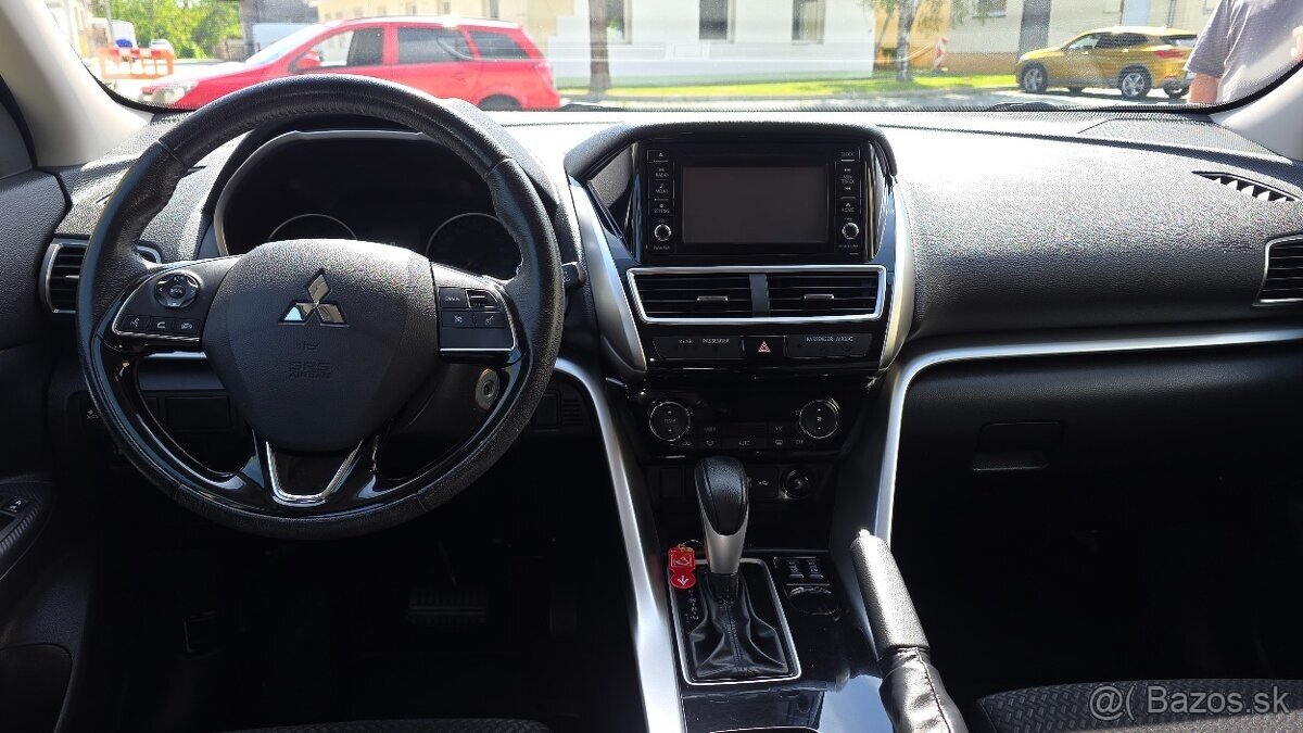 Mitsubishi Eclipse Cross 1,5 mivec automat cvt/8 - 6