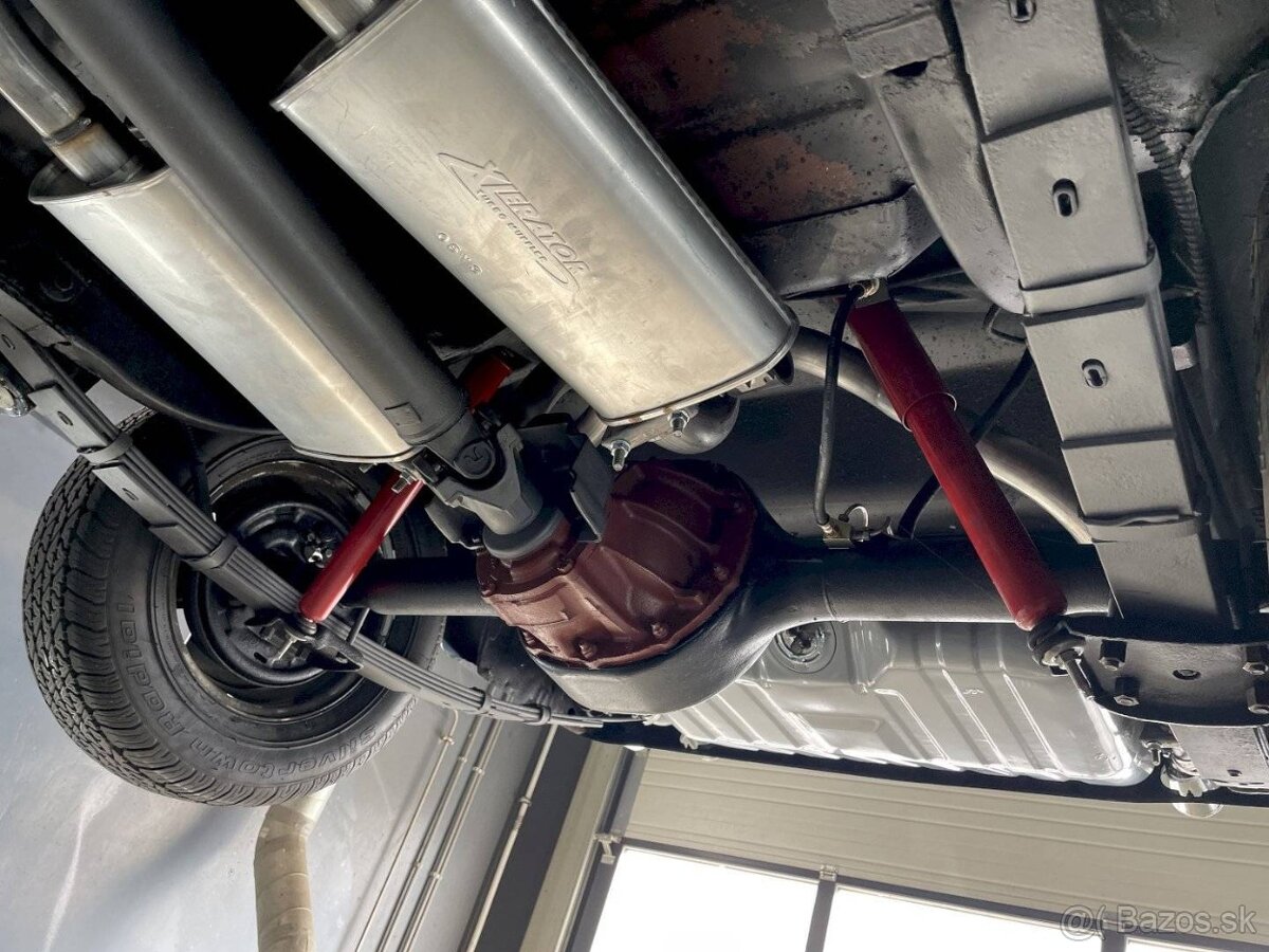 Ford Mustang Fastback K-Code High Performance z roku 1965 - 6