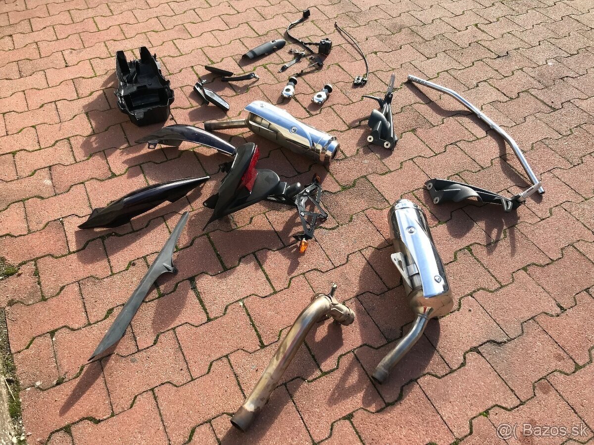 Triumph Street Triple 675 - 6