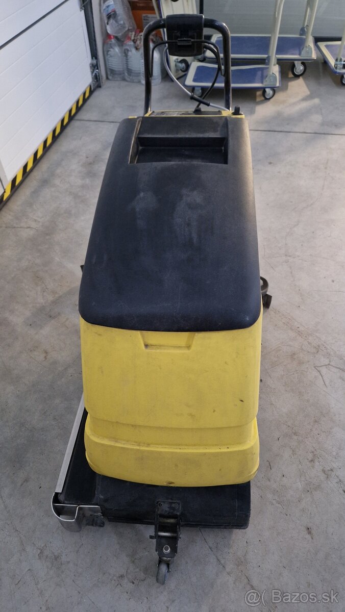 Predám umývací stroj karcher - 6