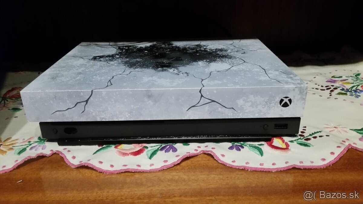 XBOX ONE X 1TB Gears Of War 5 Limited Edition - 6