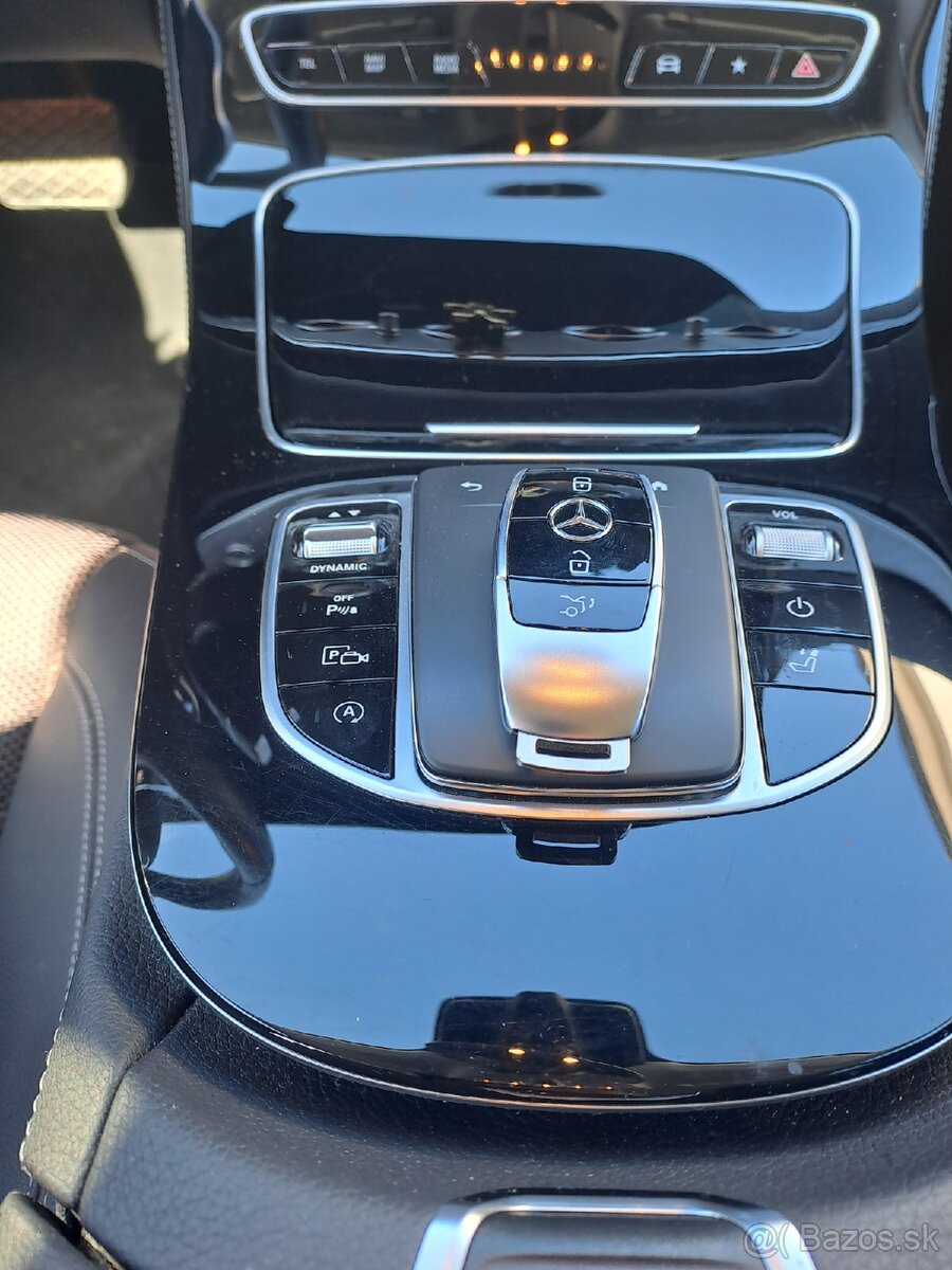 mercedes-benz E 300 d T 4x4 - 6