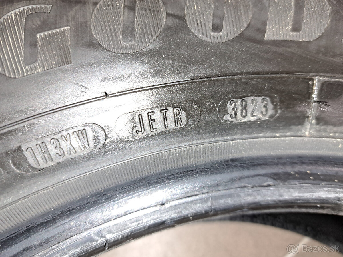 Predám pneu Goodyear EFFICIENTGRIP PERFORMANCE 205/60 R16 - 6