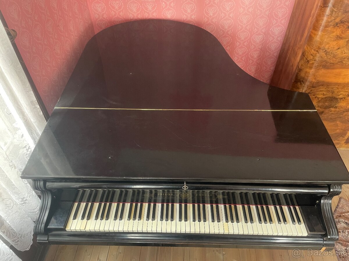 Predám starozitny klavír krídlo zn. Friedr Ehrbar - 6