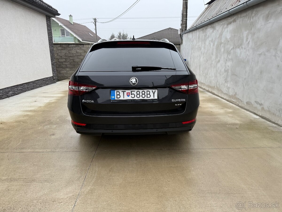 SKODA SUPERB COMBI 4X4 2.0 TDI 140KW Laurin&Klement - 6