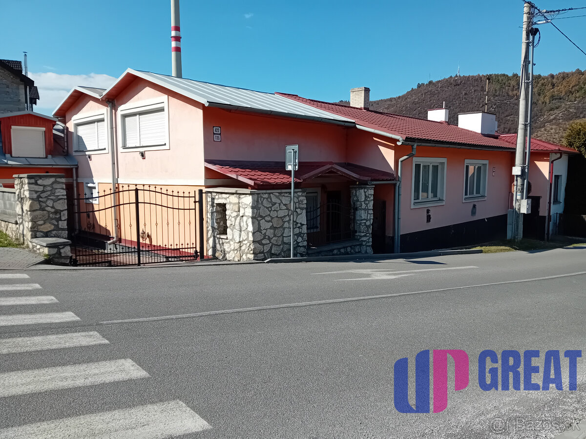 KROMPACHY- rodinný dom (10izieb)+ 3 garáže na PREDAJ - 6