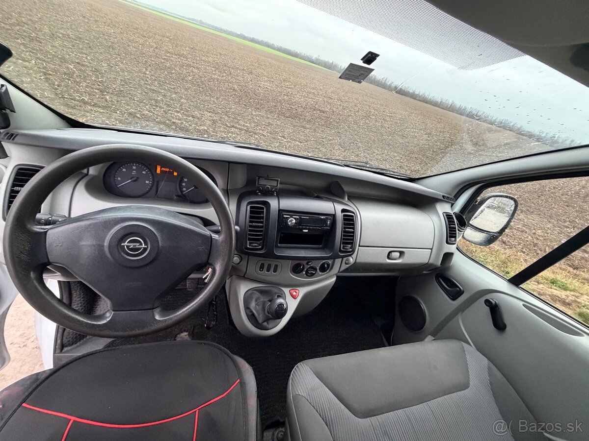 Opel Vivaro - 6