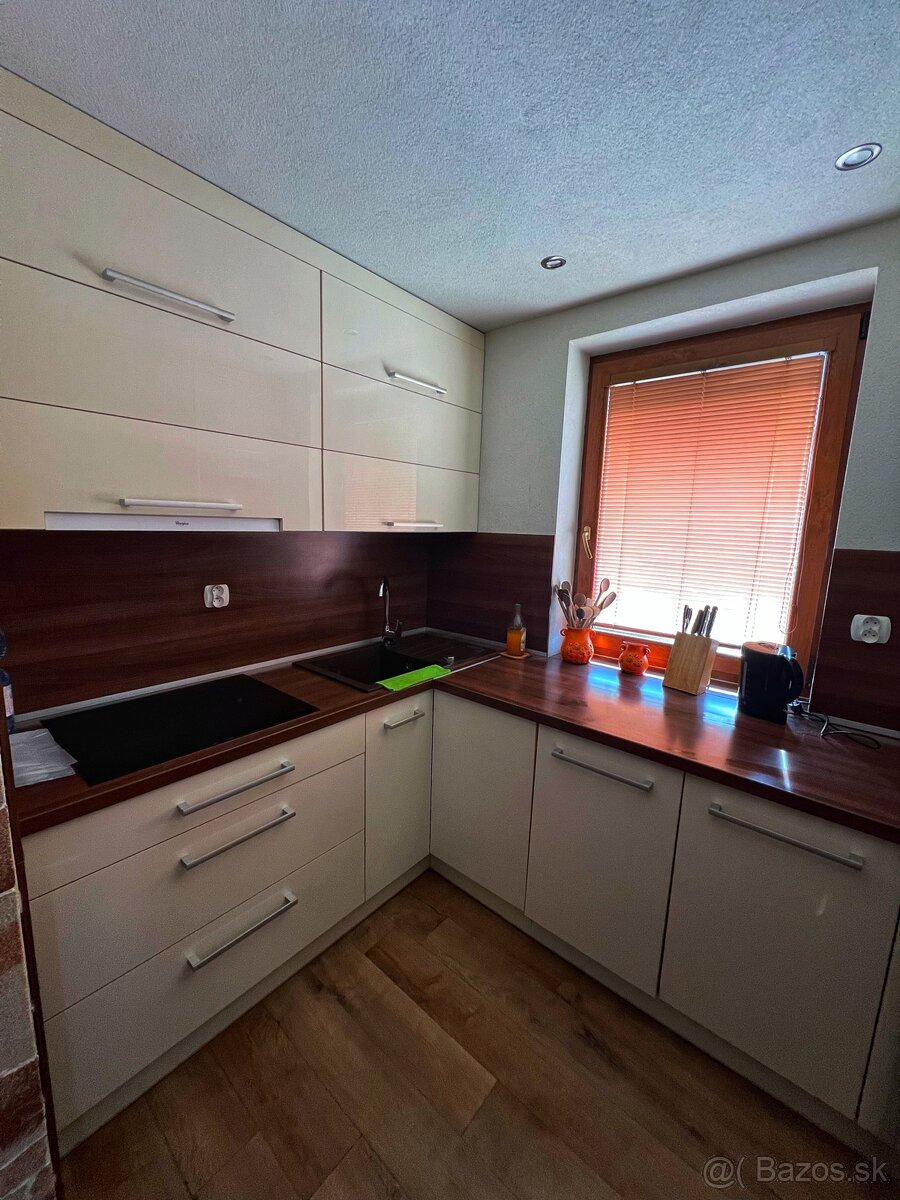 Krásny Rodinný dom Ivachnová - 6