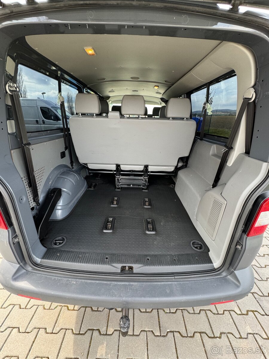 Volkswagen Transporter T5 Kombi - 6