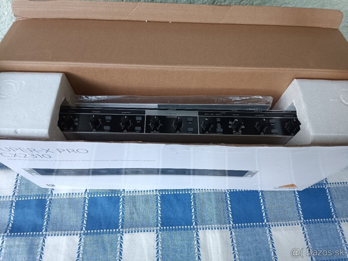 Výkonový case zosilnovače 2x600 + 2x300 W - 6