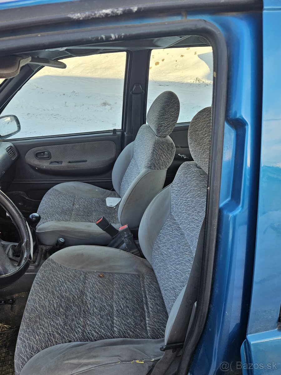 KIA Sportage 2.0td - 6