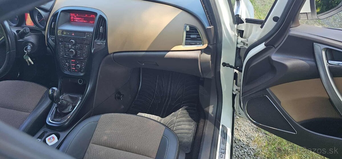 Opel Sports Tourer 2.0 TDi - 6