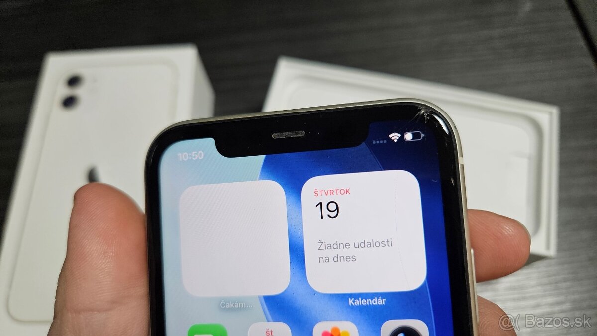 Apple iPhone 11 biely 128GB - puknutý - 6