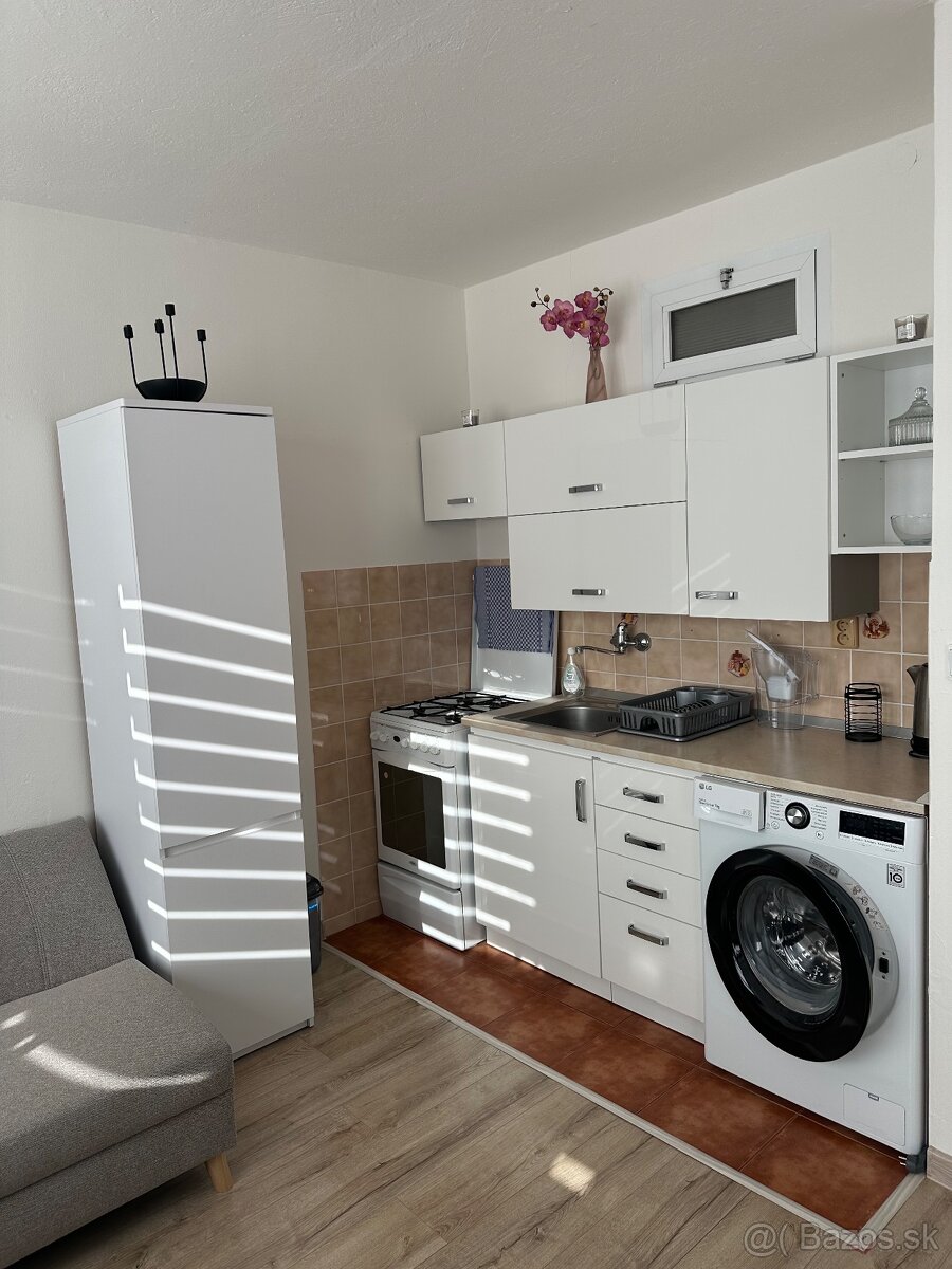 Prenájom 1. Izbový byt, Liptovský Hrádok - 6
