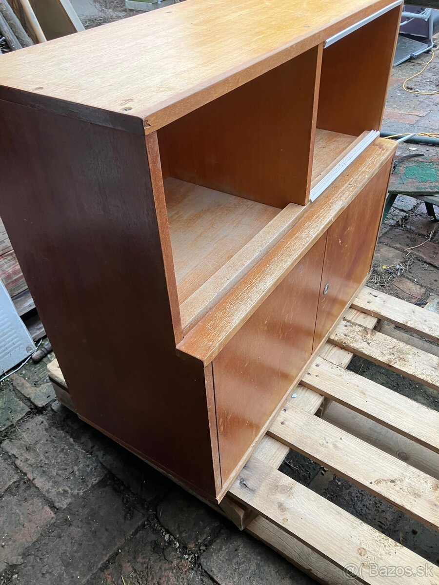 Skrina na zbrane - 6