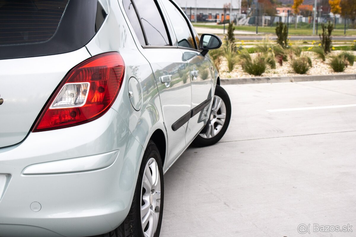 Opel Corsa 1.2 16V Enjoy - 6