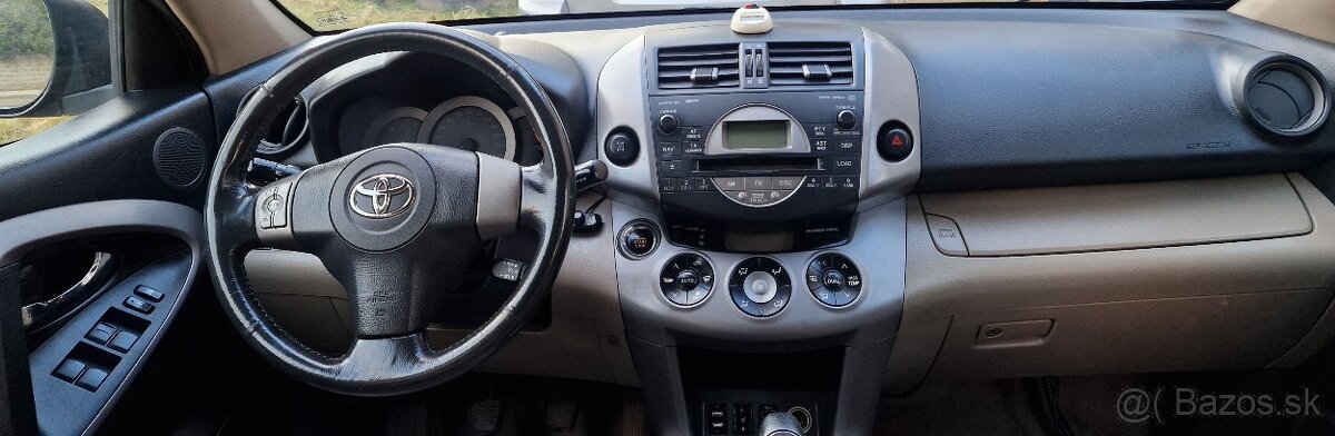 Toyota Rav4 - 6