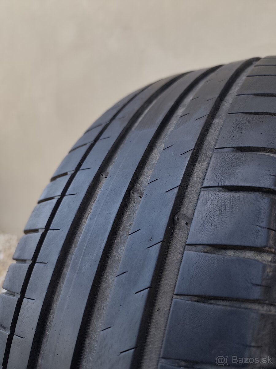 225/60R18 Michelin pilot Sport 2021 - 6