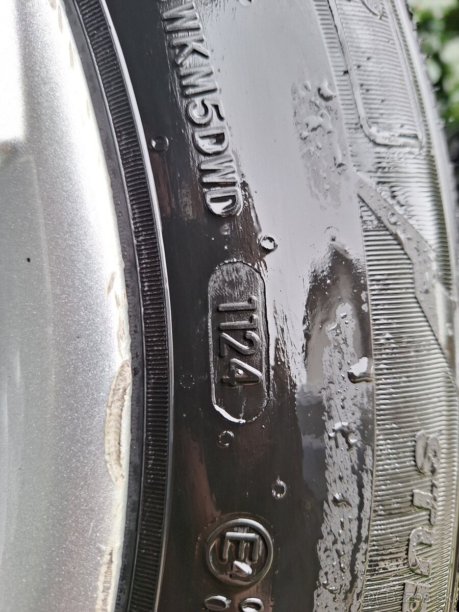 zimna sada 215/60/R16- 5x112 - 6