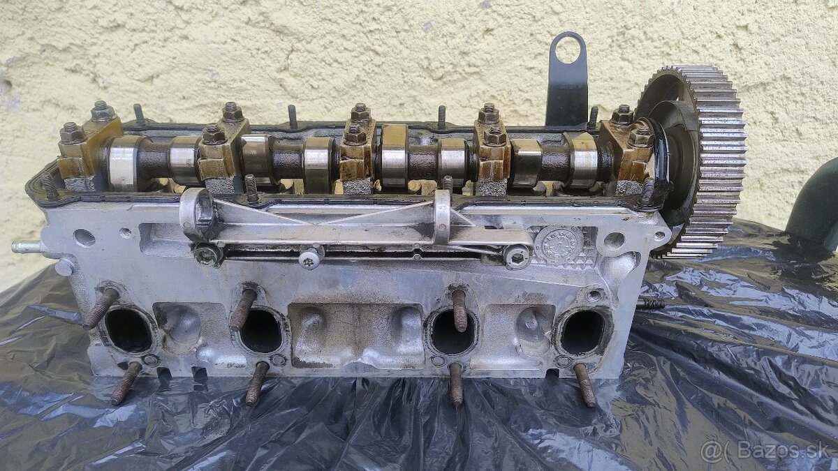 Motor AKL diely hlava blok - 6