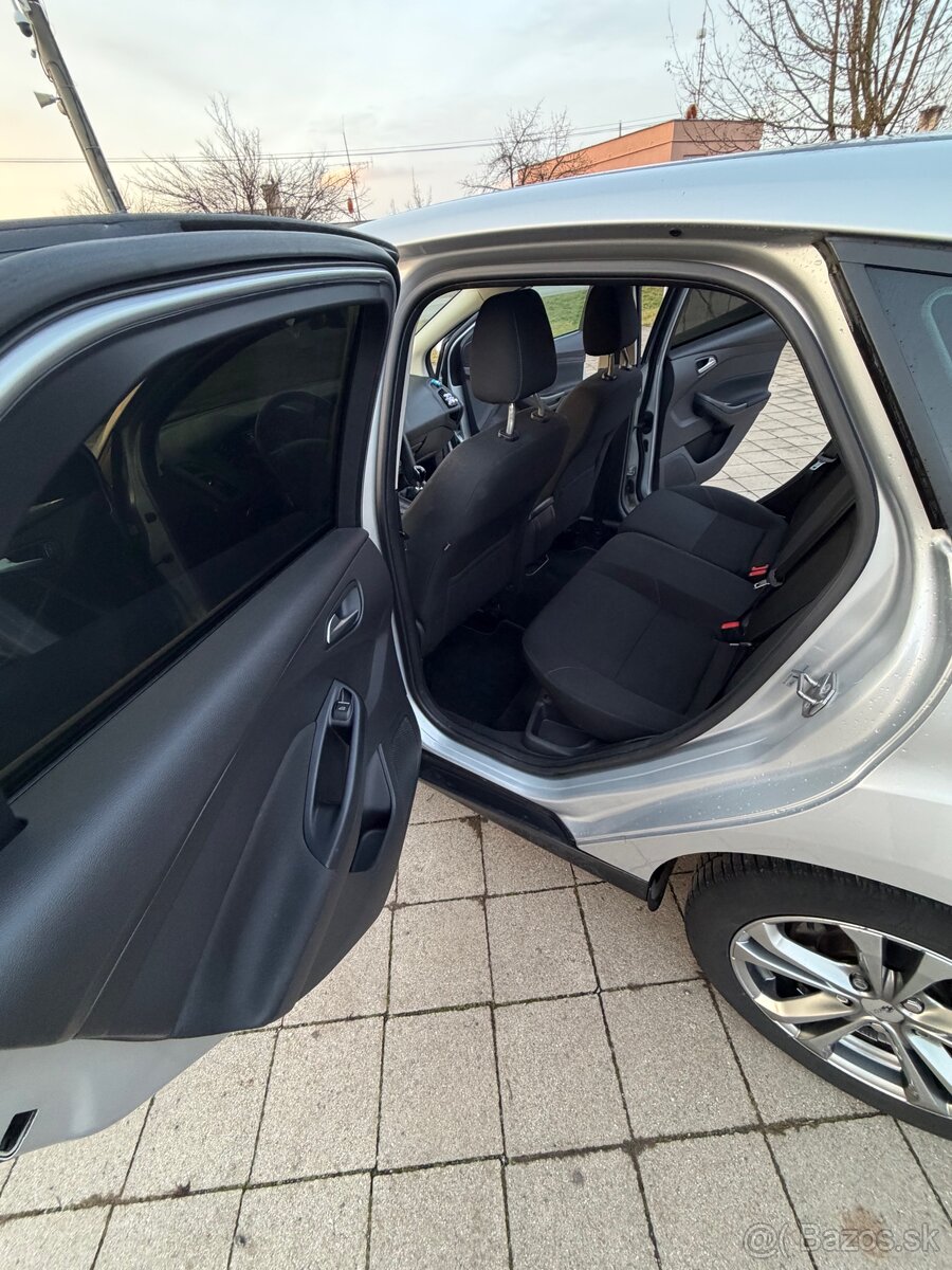 Ford Focus 1.5 TDCi 77 kW - 6