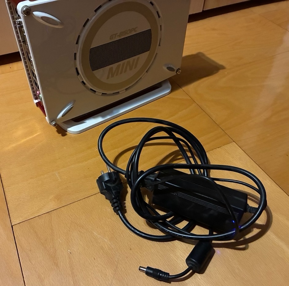 Mini stolný počítač - 6