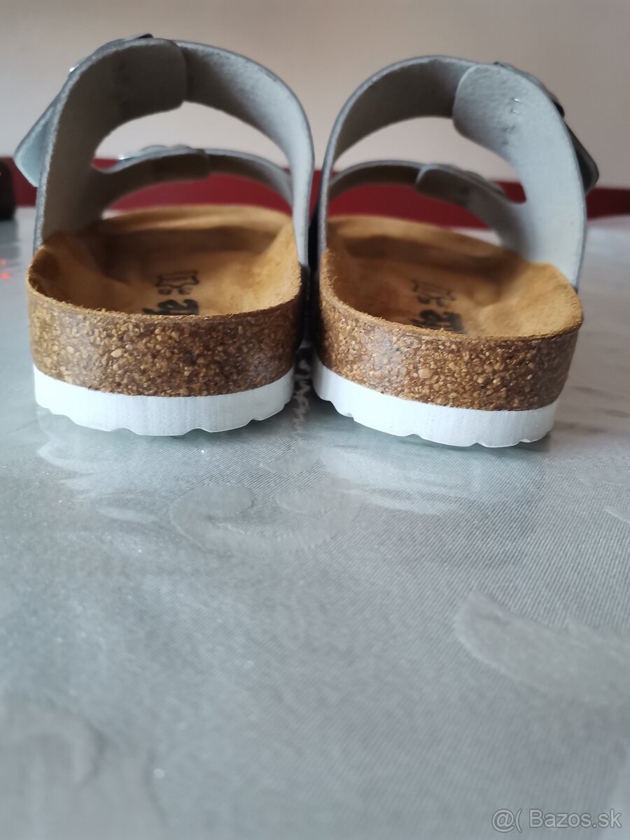 Pohodlné šľapky - 6