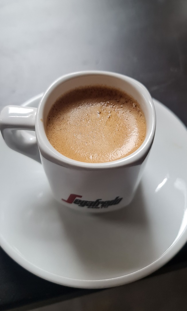 Predám plnoautomatický kávovar Jura ENA Micro 9 - 6