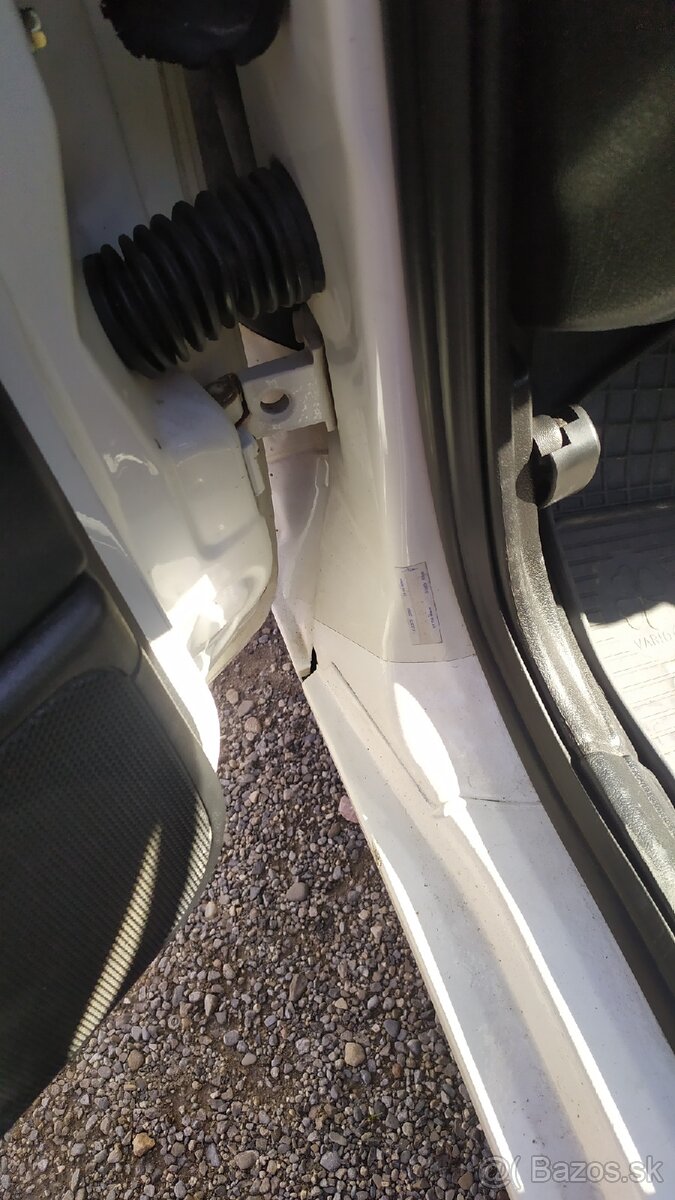 SEAT IBIZA II (6K1) • 1.4 i • 44 kW - 6