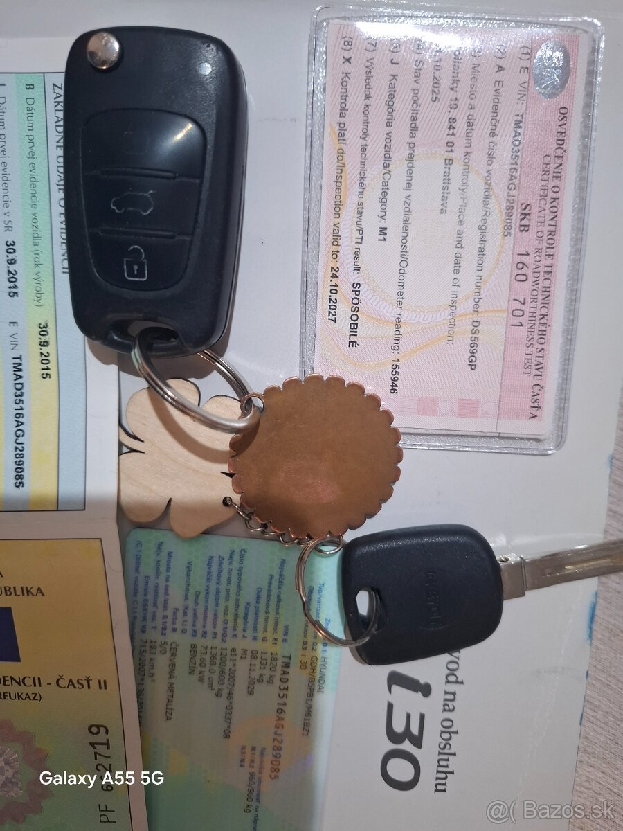 Hyundai i30 HATCHBACK 1,4i MPI Benzín 2015 červená metalíza - 6