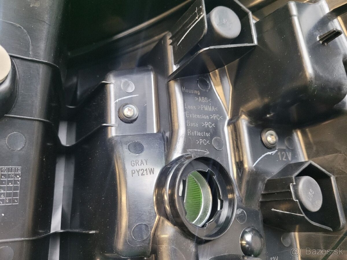 SUZUKI SX4 S-Cross II lavé zadné LED svetlo - 6