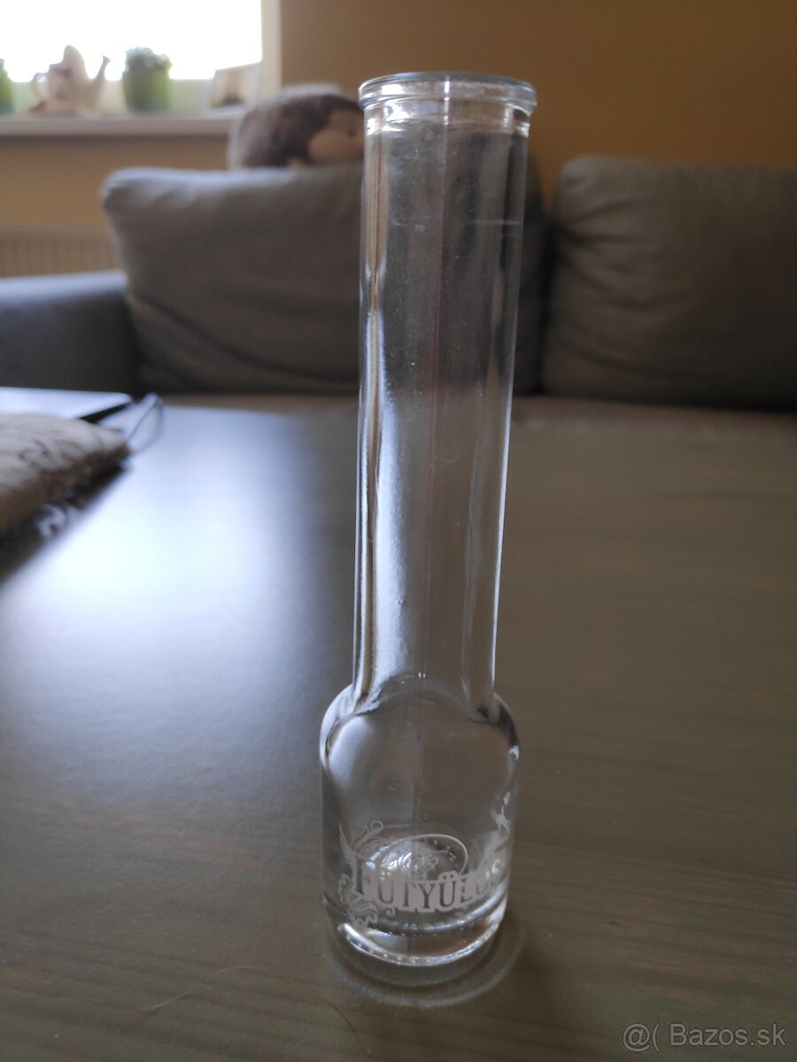 Poháre - 1, pijačka - 6