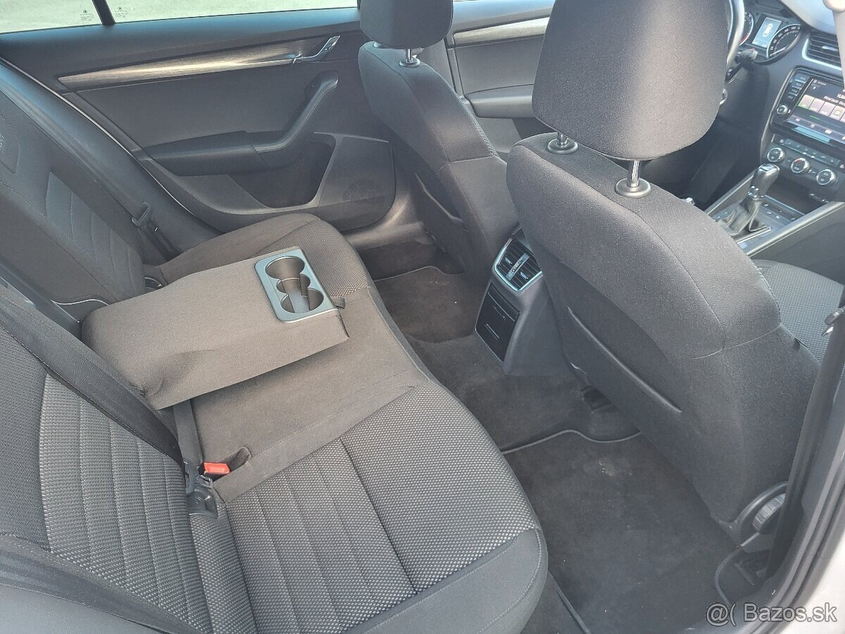 Octavia 3 Scout,2.0tdi 135kw DSG6 - 6