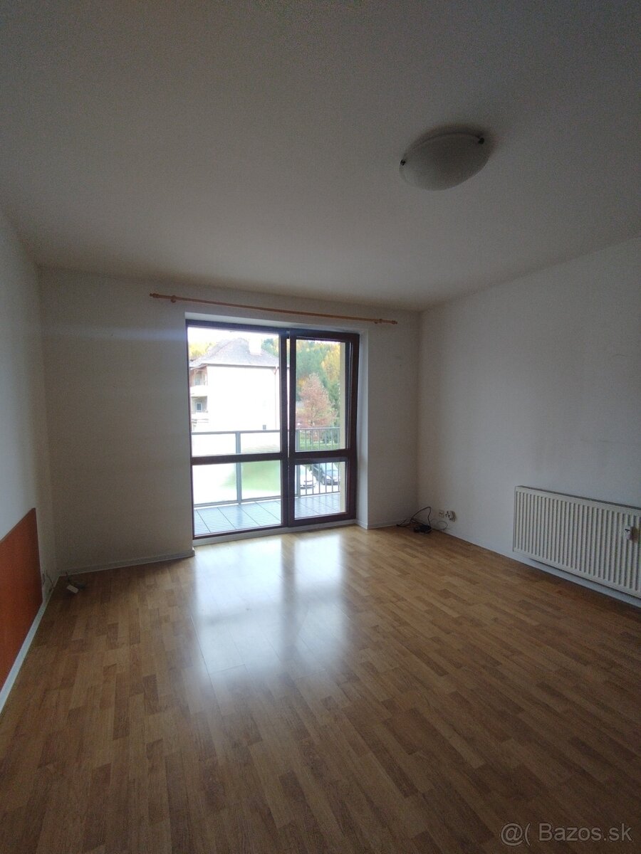 Predaj 2-izbový byt 52 m2 s lodžiou - Liptovský Mikuláš - 6